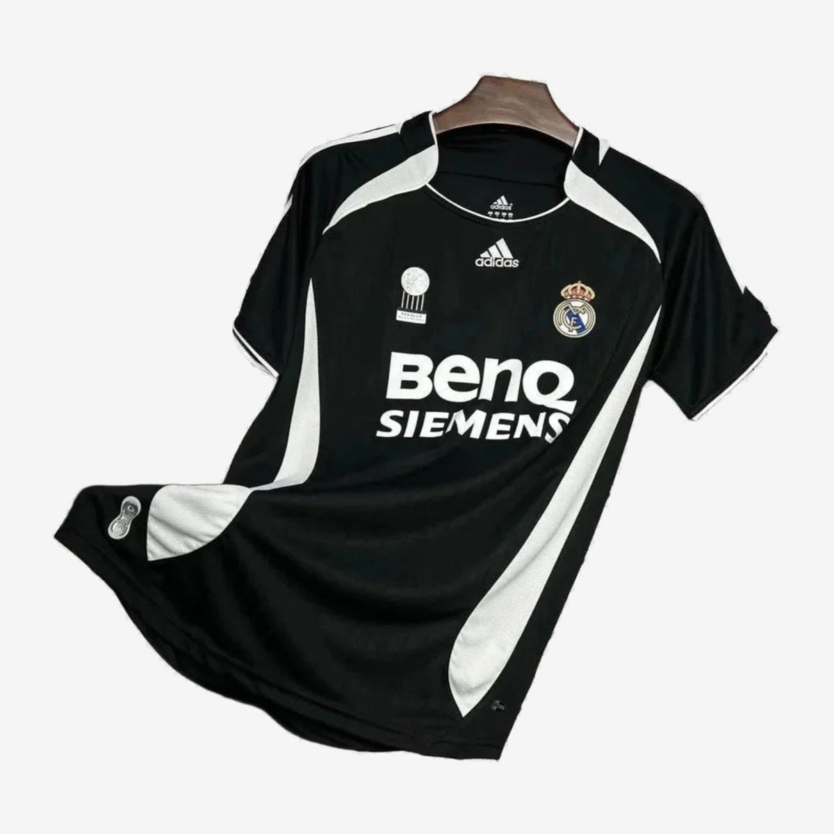 Real Madrid Retro Away 06/07 Men's Shirt