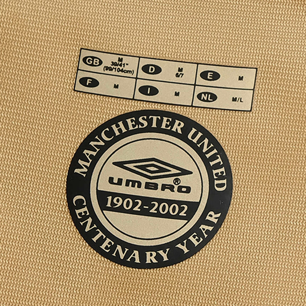 Manchester United Retro 01/02 Men's Long Sleeve Shirt