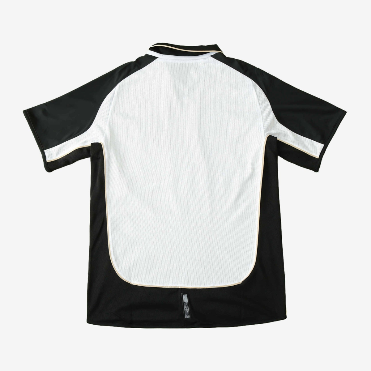 Manchester United Retro 01/02 Men's Shirt