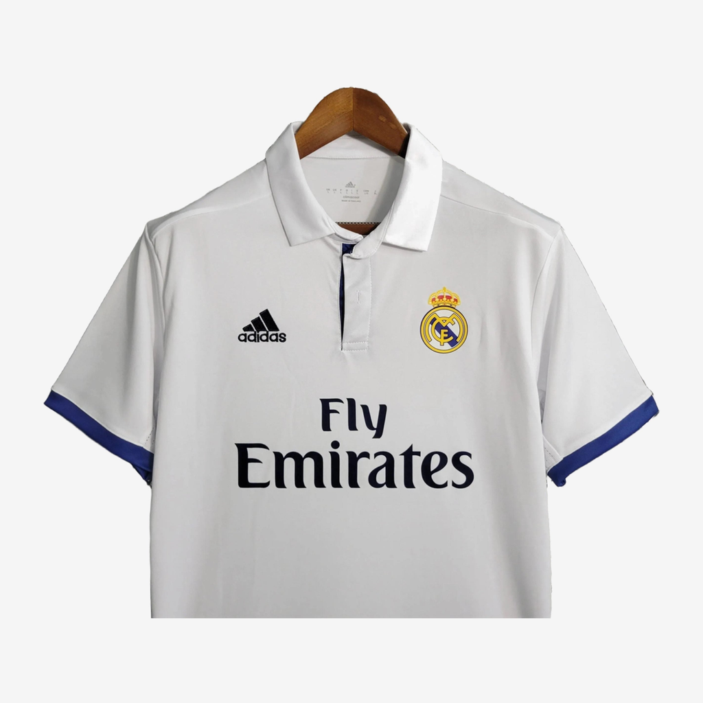 Real Madrid Retro 16/17 Men's Shirt