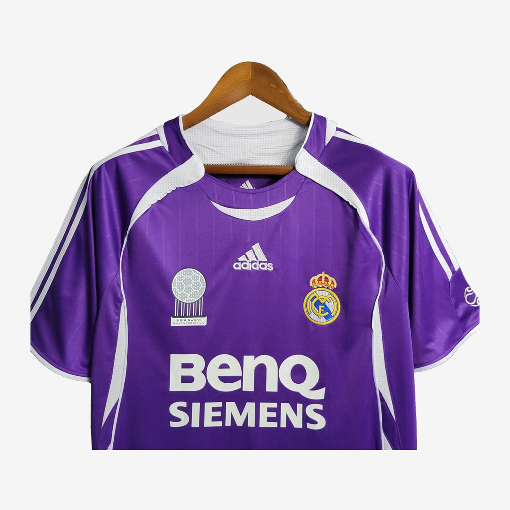 Real Madrid Retro Away 2006 Men's Shirt
