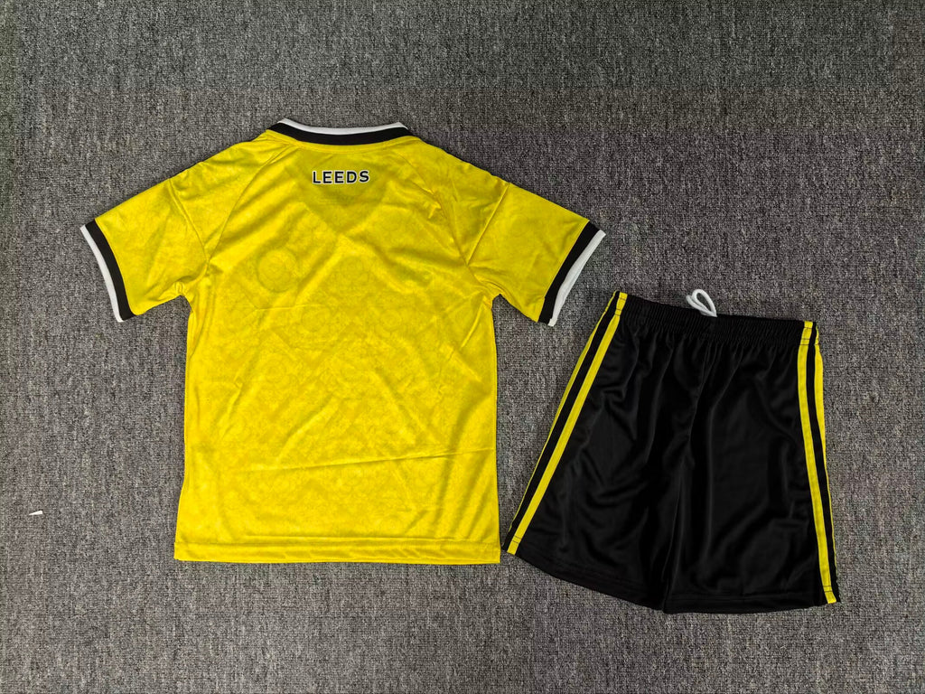 Leeds United Away 26/27 Kids Shirt Kit