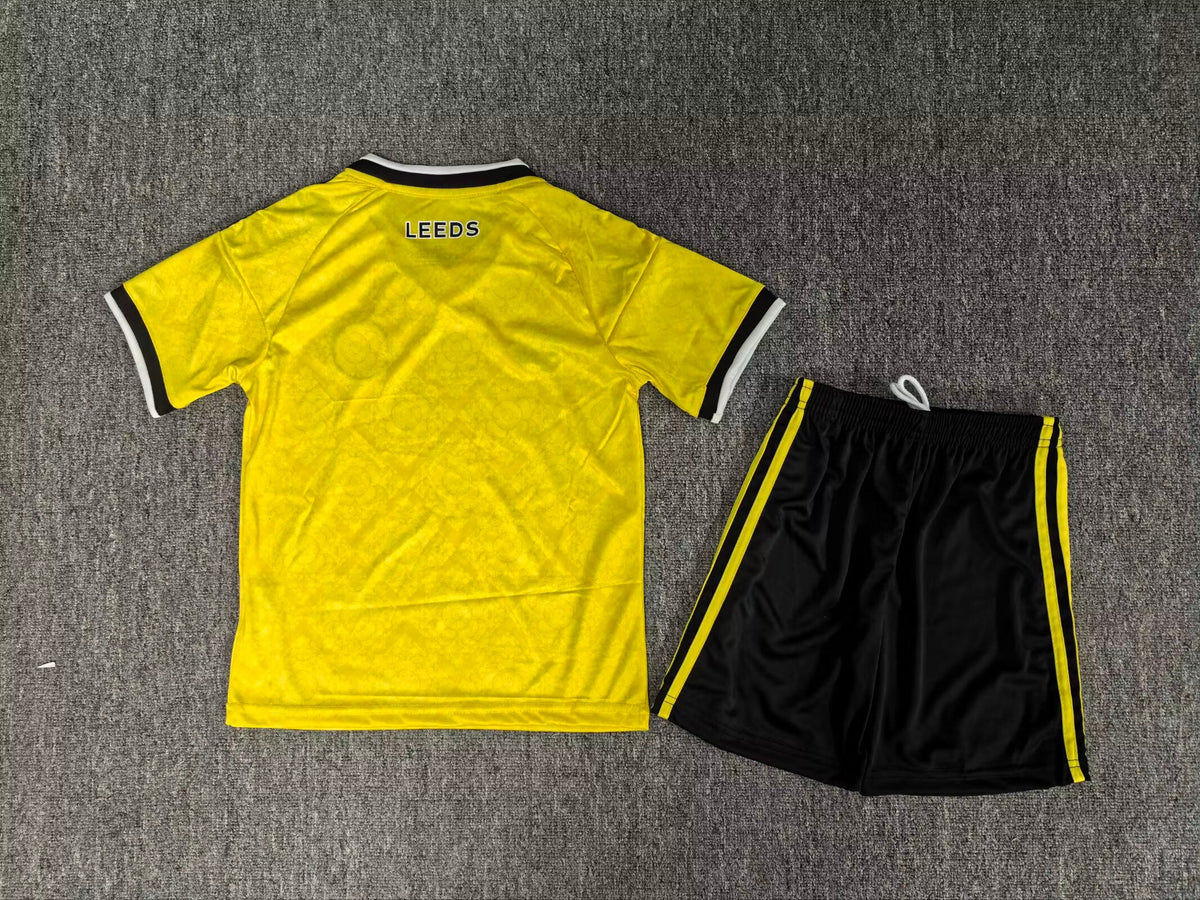 Leeds United Away 26/27 Kids Shirt Kit