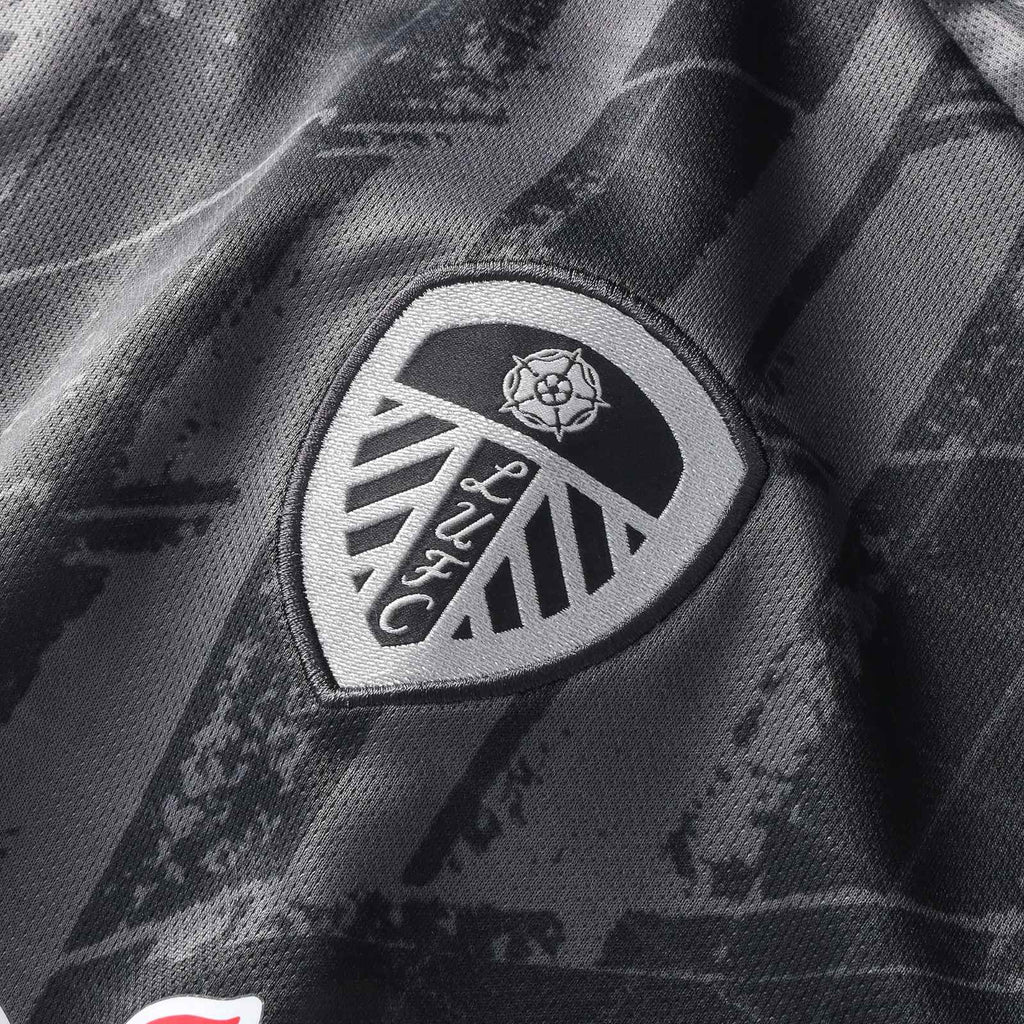 Leeds United Third 26/27 Kids Shirt Kit