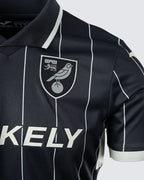 Norwich City Away 26/27 Kids Shirt Kit