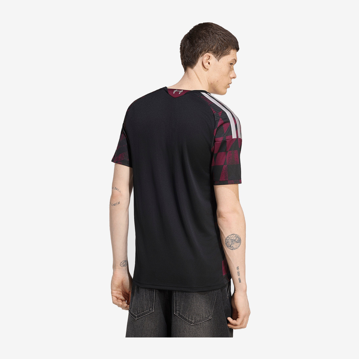 Liverpool Third 26/27 Men's Shirt
