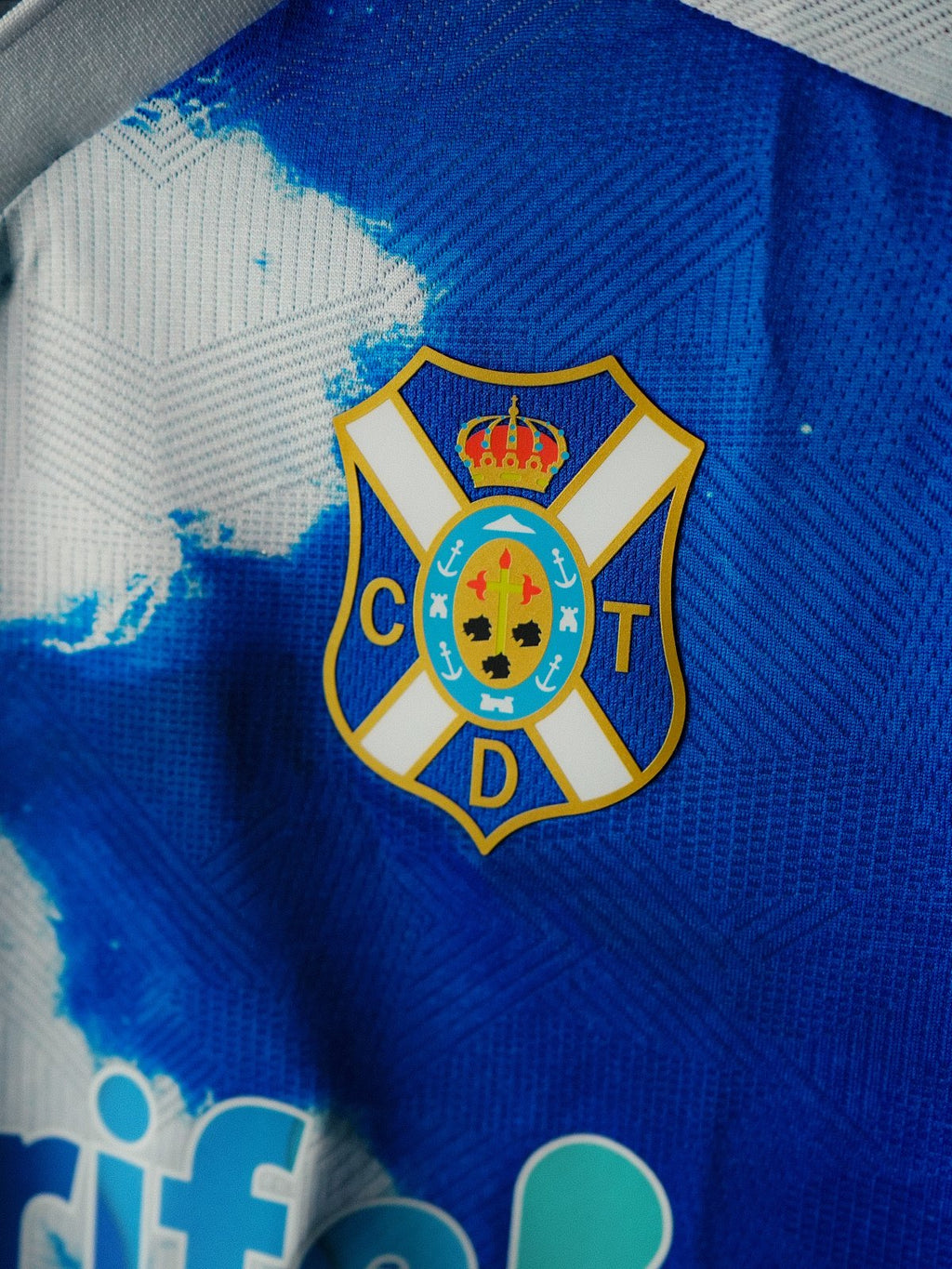 Home 26/27 Kids Shirt Kit