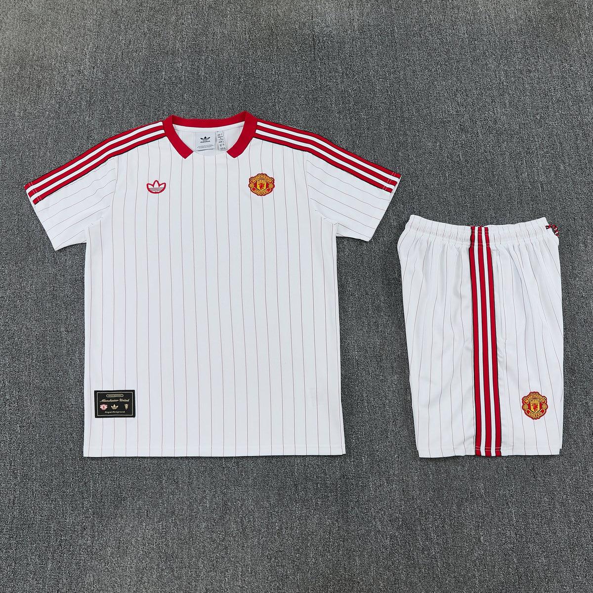 Manchester United Shirt and Shorts Set 26/27 - White Pinstripe