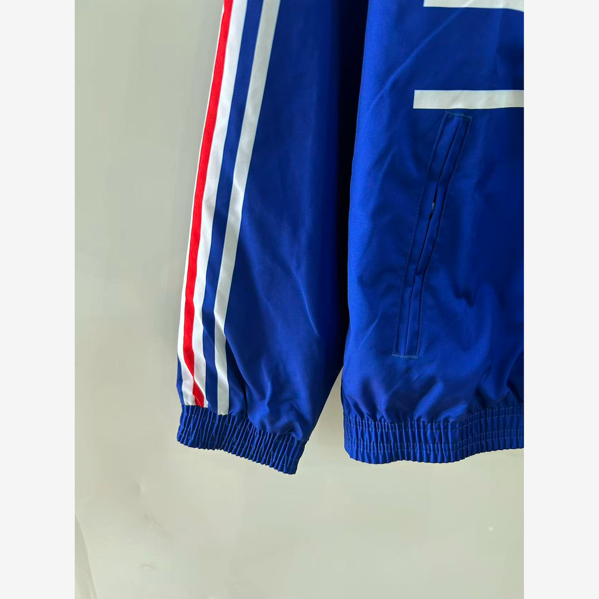 France Windbreaker