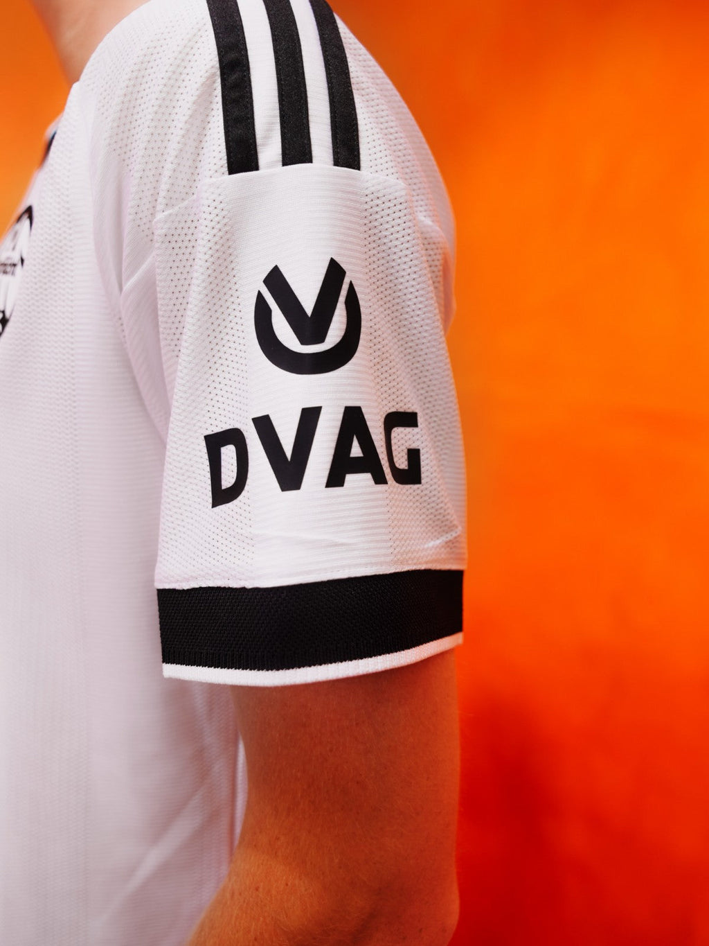 Eintracht Frankfurt Away 26/27 Kids Shirt Kit