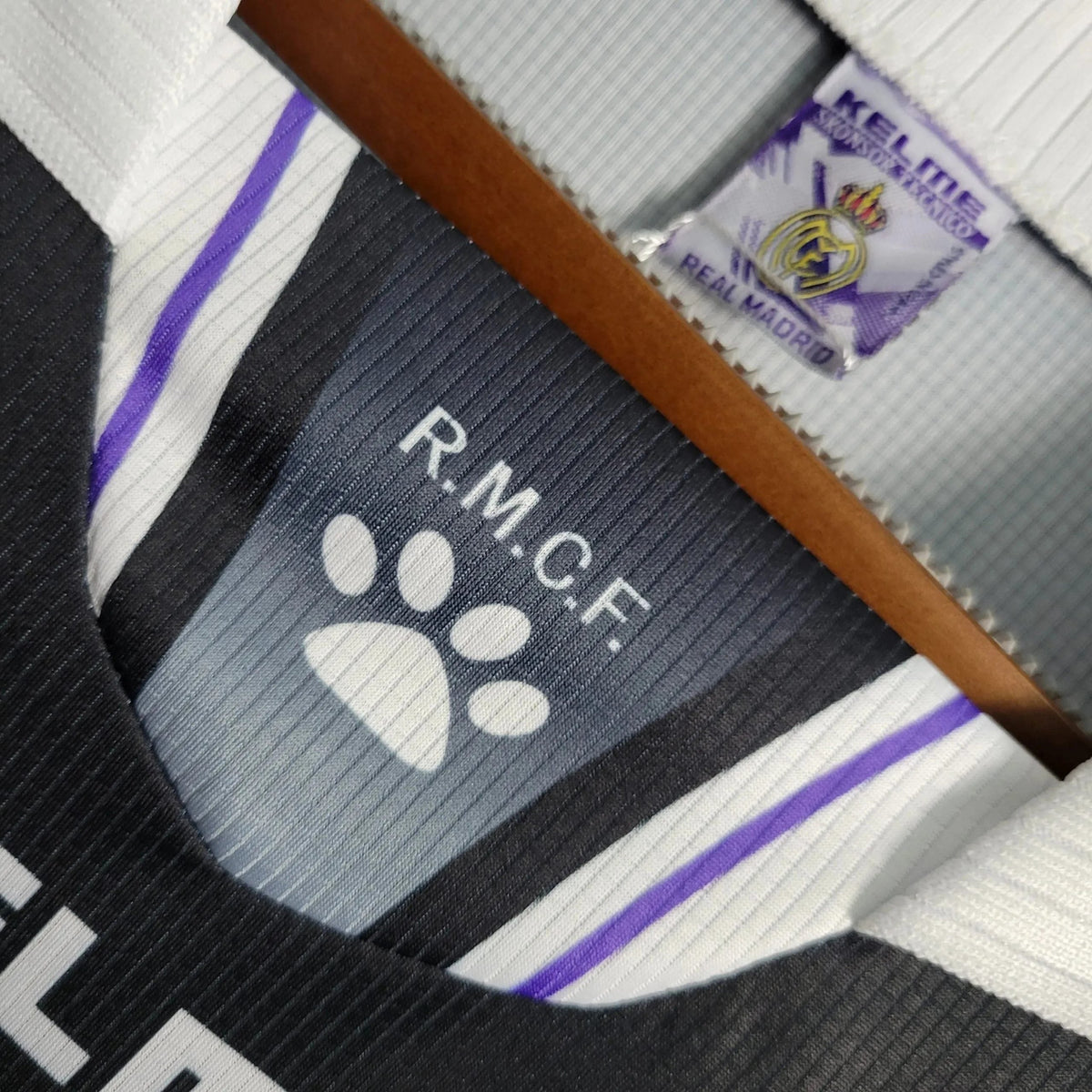 Real Madrid Retro Away 97/98 Men's Shirt