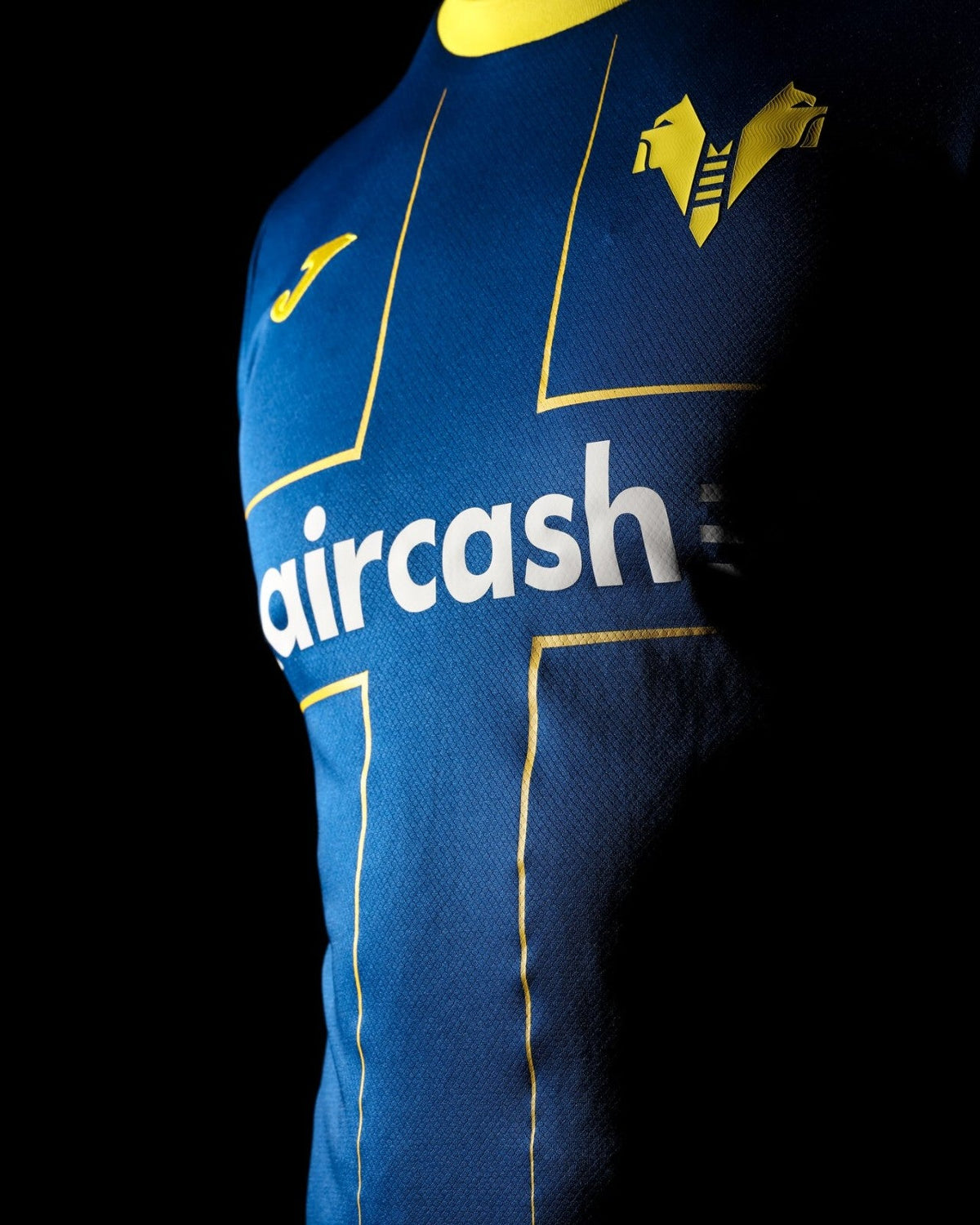 Hellas Verona Home 26/27 Men's Shirt