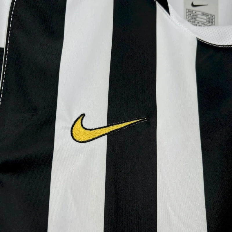 Juventus Retro Away 02/03 Men's Shirt