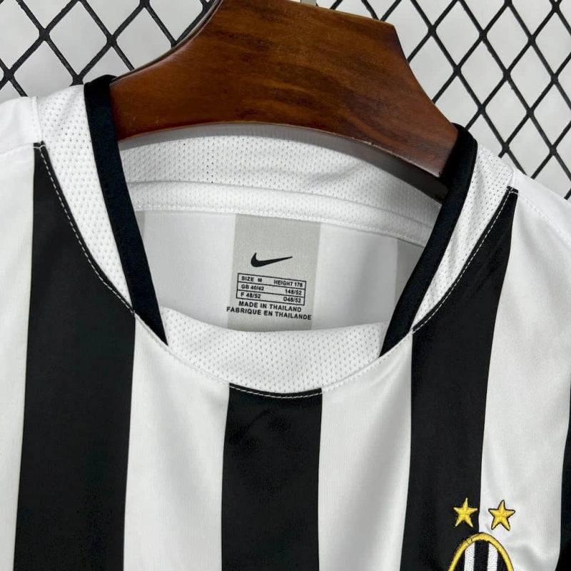 Juventus Retro Away 02/03 Men's Shirt