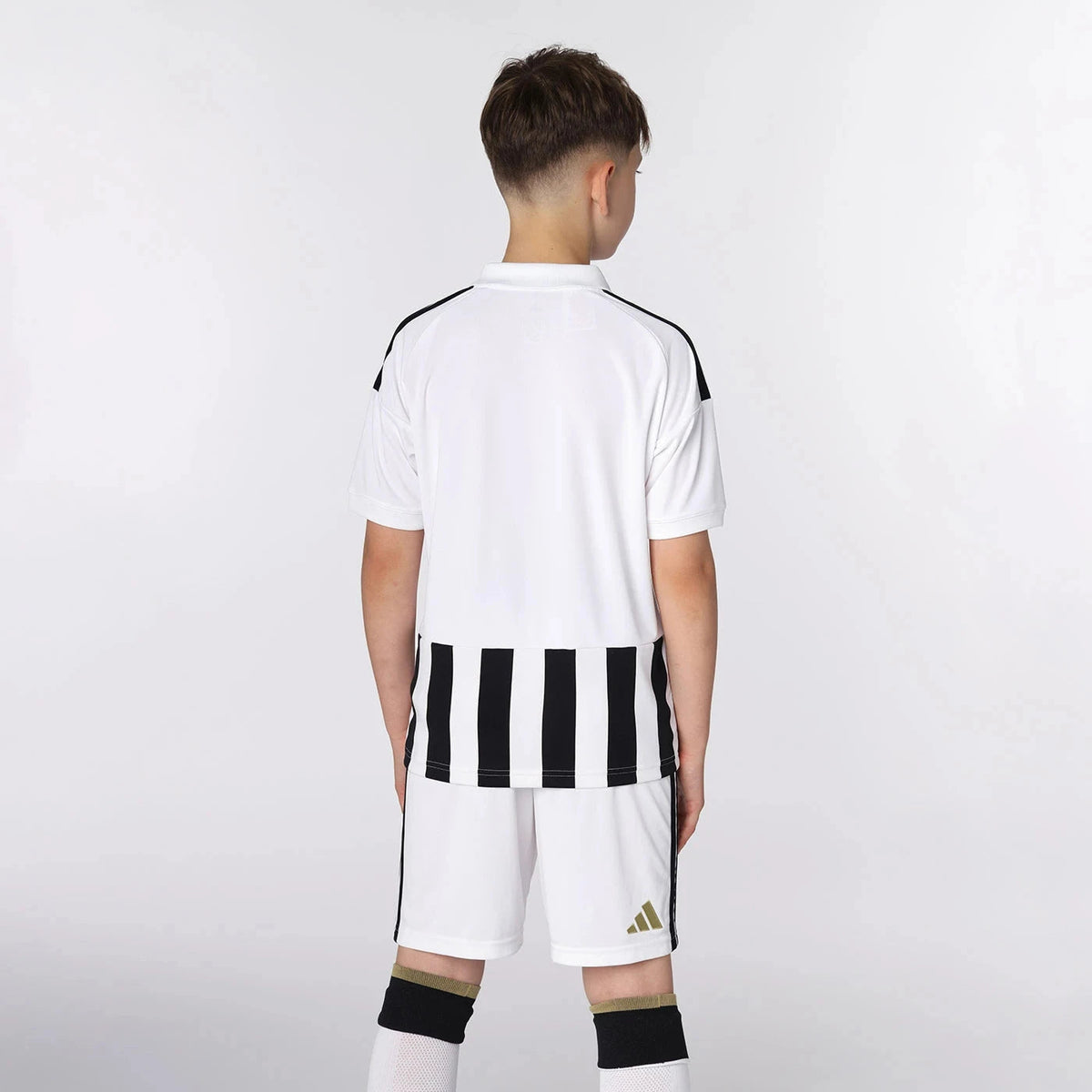 Juventus Home 26/27 Kids Shirt Kit