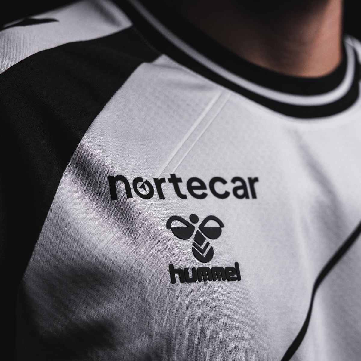 Vitoria Guimaraes Home 26/27 Men's Shirt