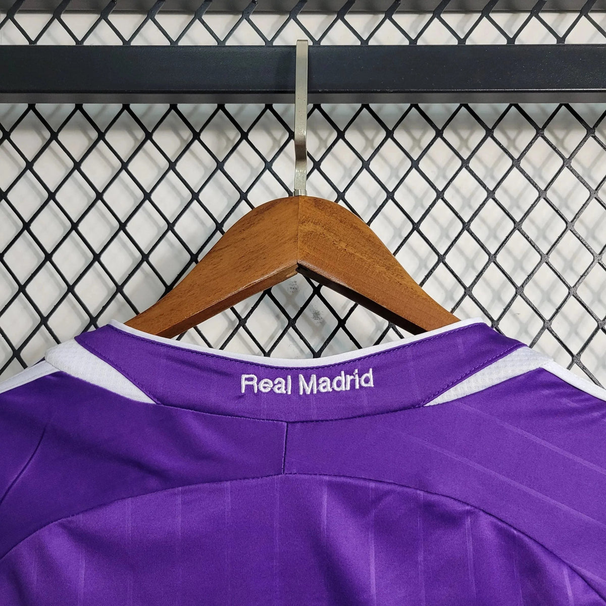 Real Madrid Retro Away 2006 Men's Shirt