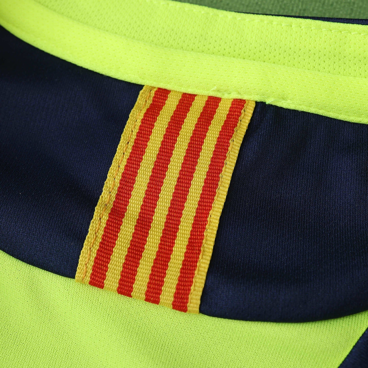 Barcelona Retro Away 05/06 Men's Shirt