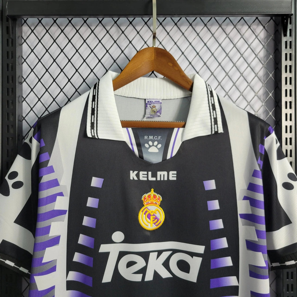 Real Madrid Retro Away 97/98 Men's Shirt