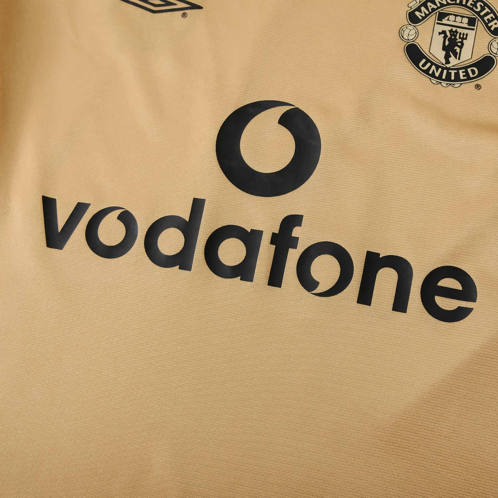 Manchester United Retro 01/02 Men's Shirt